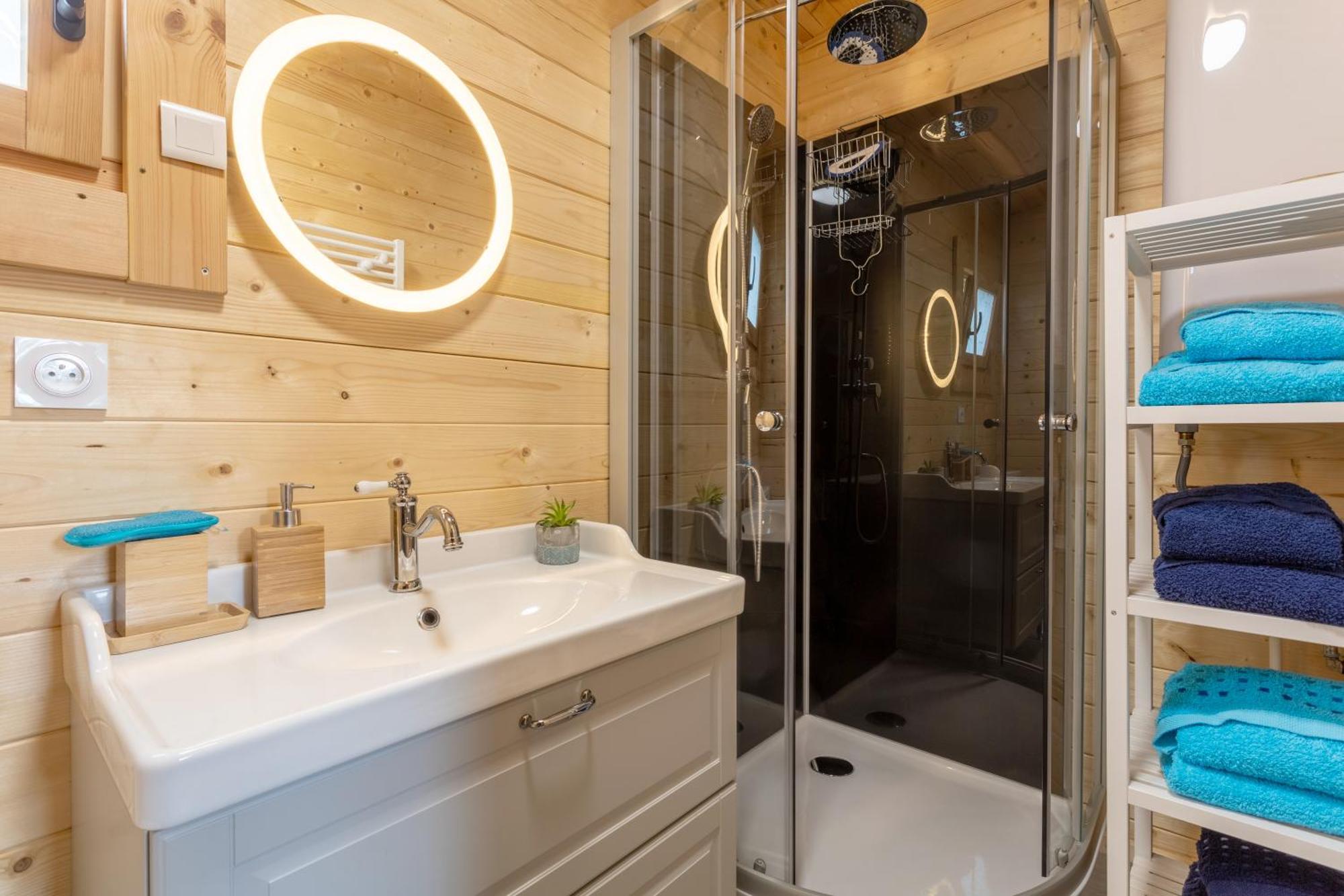 Chalet 4 Pers Landeleau 2Kms Canal 외부 사진